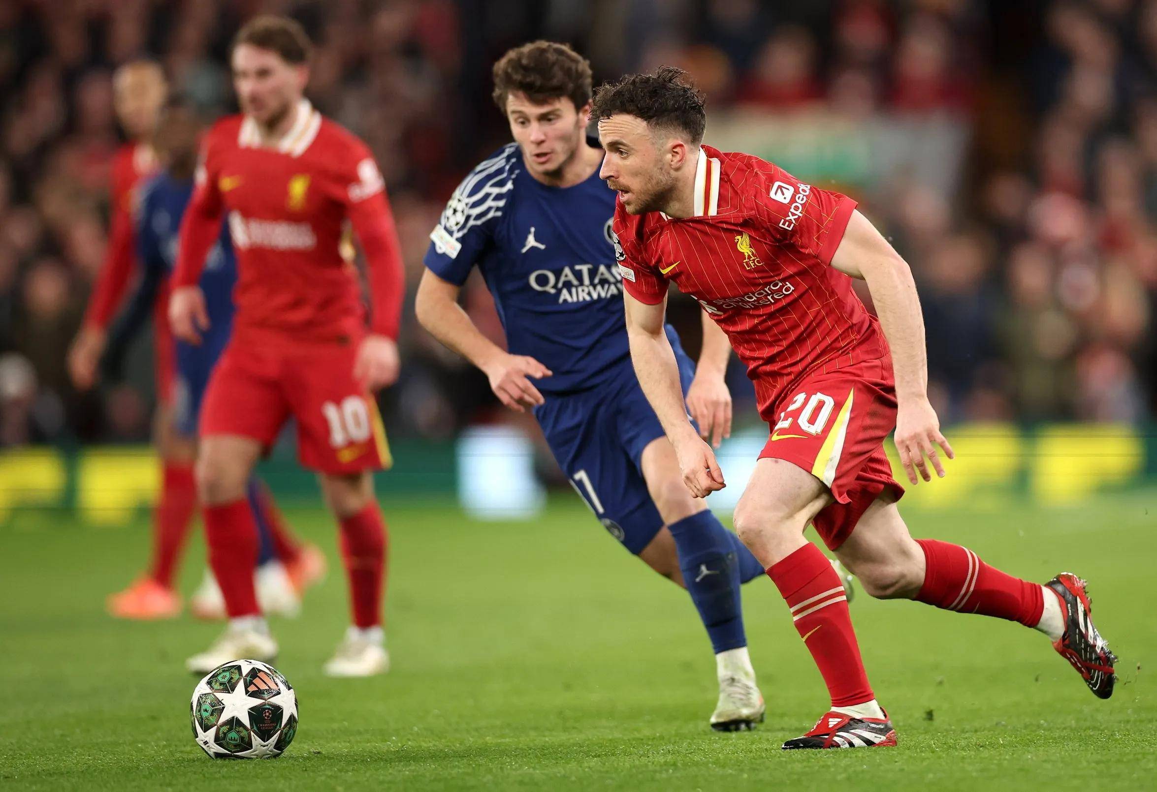 爱游戏APP-包含转折点!巴黎圣日耳曼再遭质疑,欧冠窗口期攻防权衡,球迷炸锅,团队化学反应显著的词条