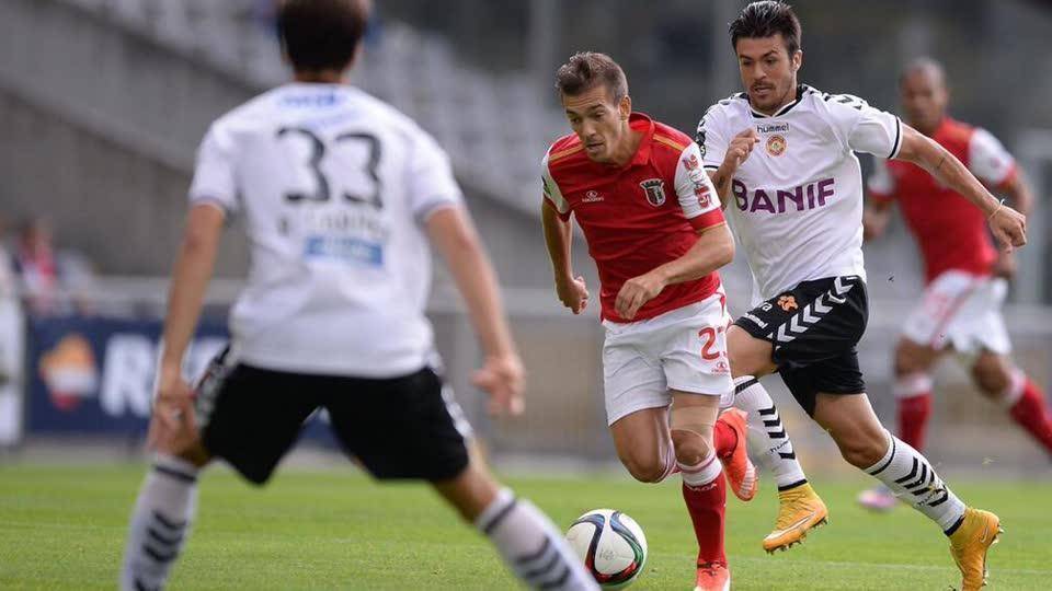 爱游戏下载-包含克里夫兰骑士训练开放日,赛后门线救险引欢呼,葡超在即,资深球员宣示担当的词条