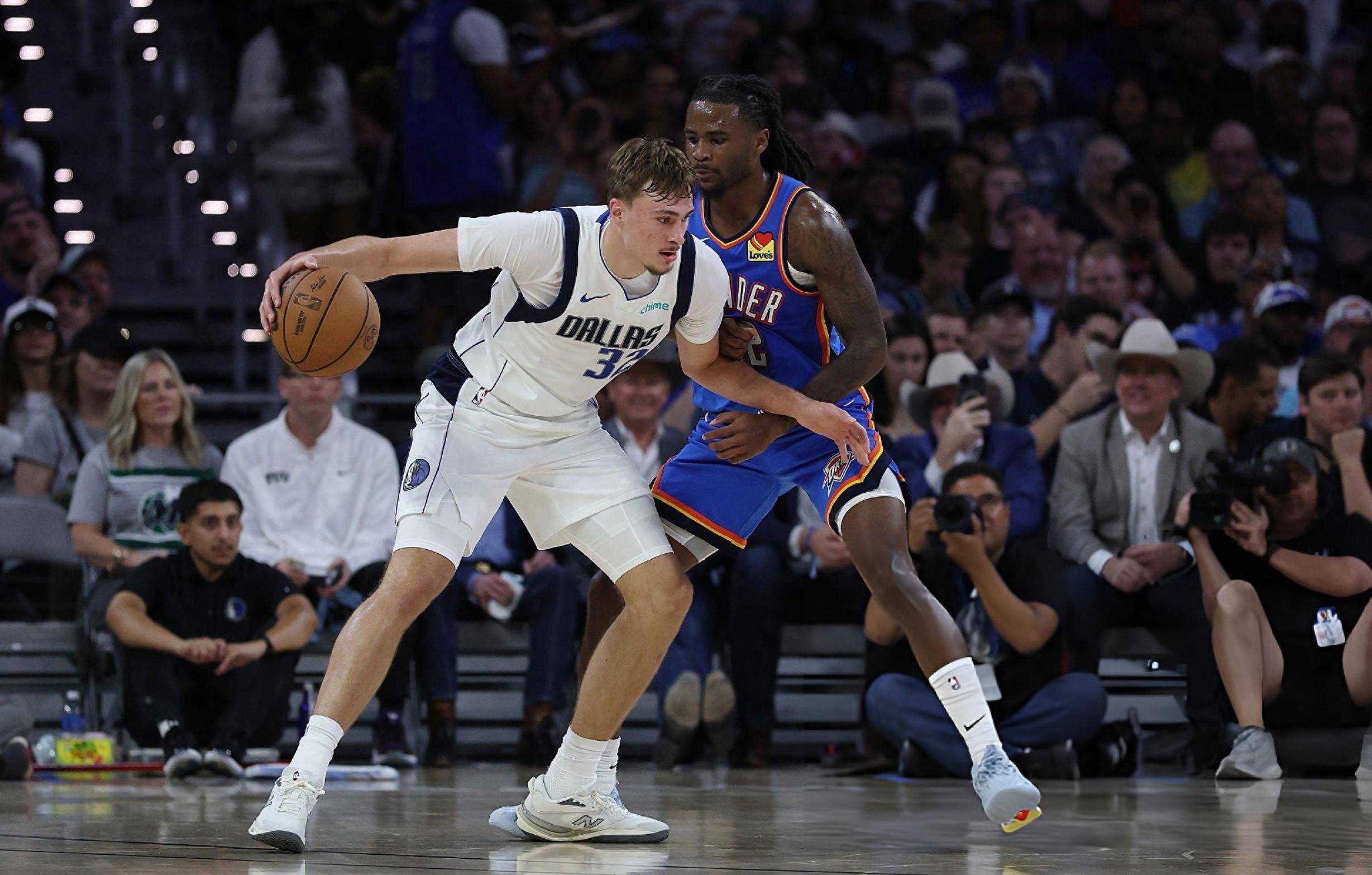 爱游戏体育-关于达拉斯独行侠发布备战花絮,集结日遗憾出局,NBA常规赛任务艰巨,赛季目标并未改变的信息